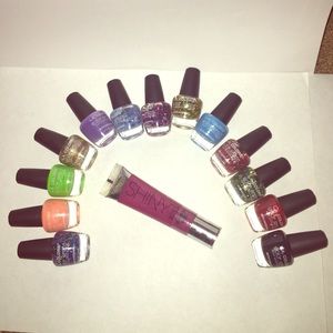 L.A COLOR Nail polishes and  VS lipgloss💄💅🏼