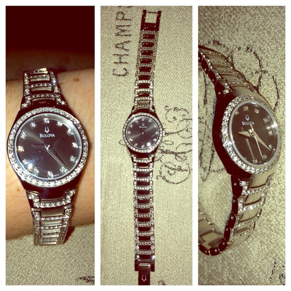 💯 Bulova Women's Watch