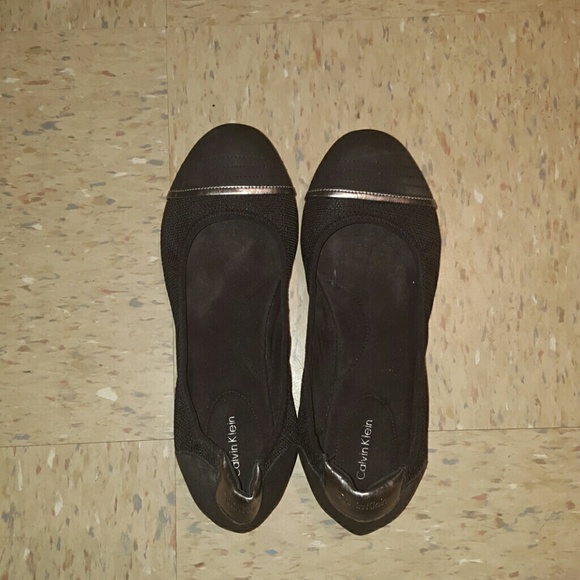Calvin Klein flats in Black and Silver size 10