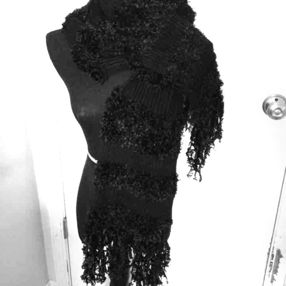 Black scarf