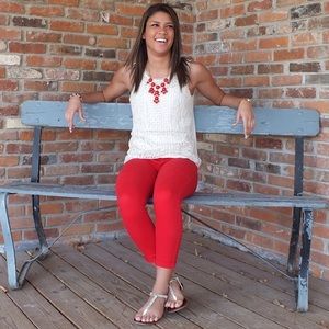 Meet your Posher, Ava