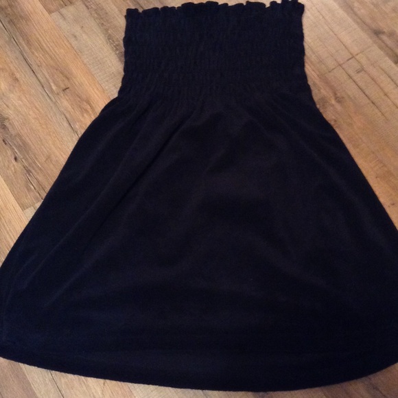 Vacation bundle! Black and white size sm! 🌞🎀🌸 - Picture 4 of 4