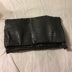 Black clutch