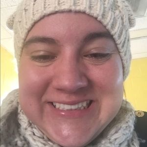 Meet your Posher, Andrea