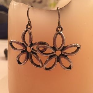 Metal flower earrings