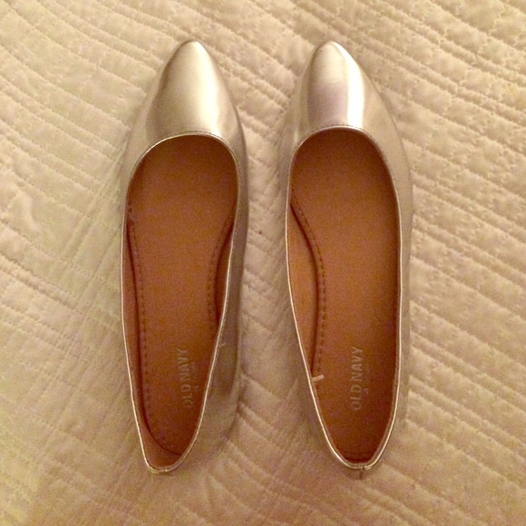 New Without Tags Silver Flats