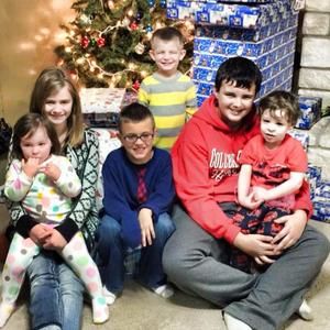 Meet your Posher, Dee