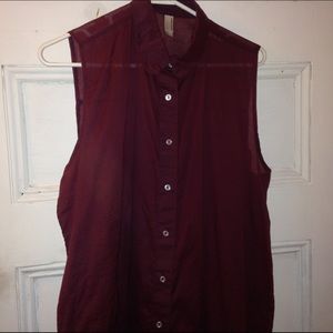 AA sleeveless lawn button-down