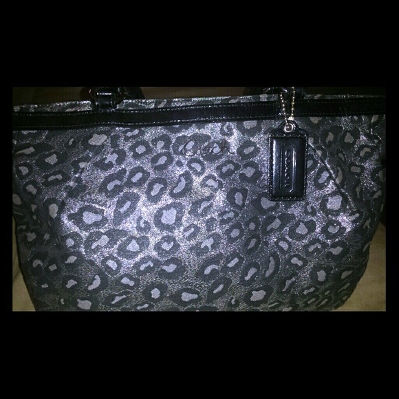 Authentic medium Coach bag