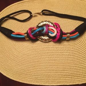 Cache colorful rope belt.
