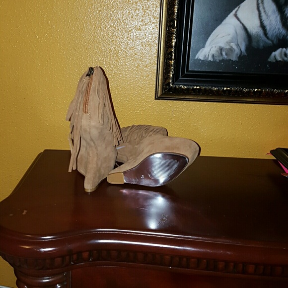 Wedge booties****SOLD **** - Picture 2 of 3
