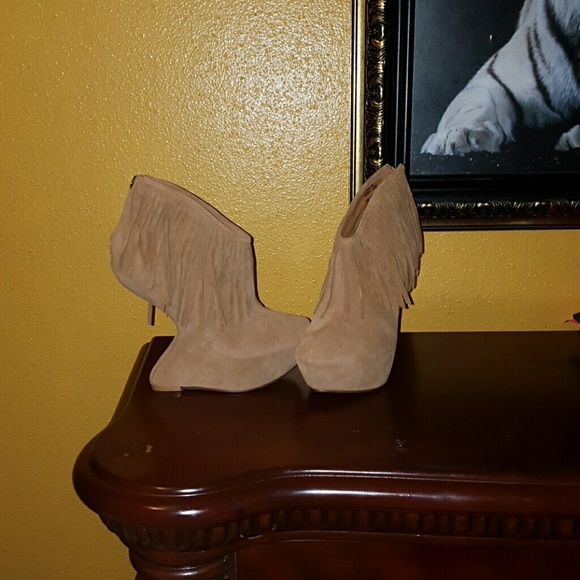 Wedge booties****SOLD **** - Picture 3 of 3