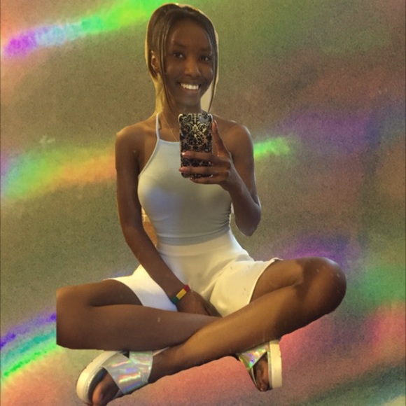 Meet your Posher, Ariana