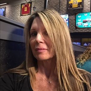 Meet your Posher, Leslie