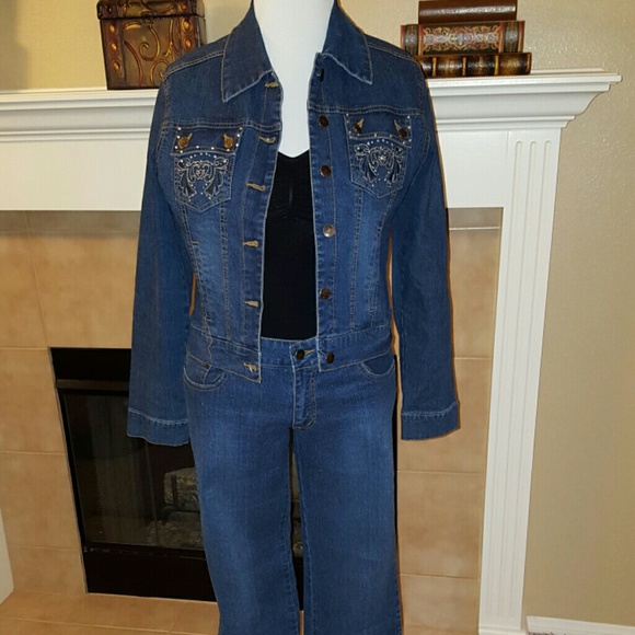 JEAN JACKET/ PANT OUTFIT