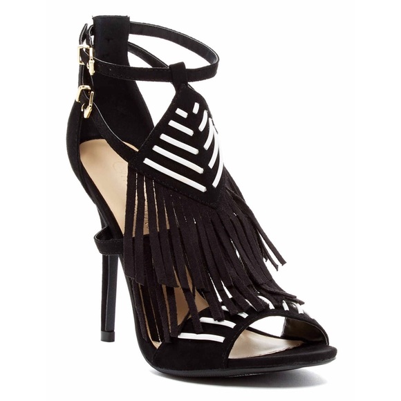 •Black fringe heels• - Picture 4 of 4