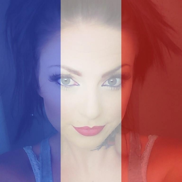 Meet your Posher, Jessica - Picture 1 of 1