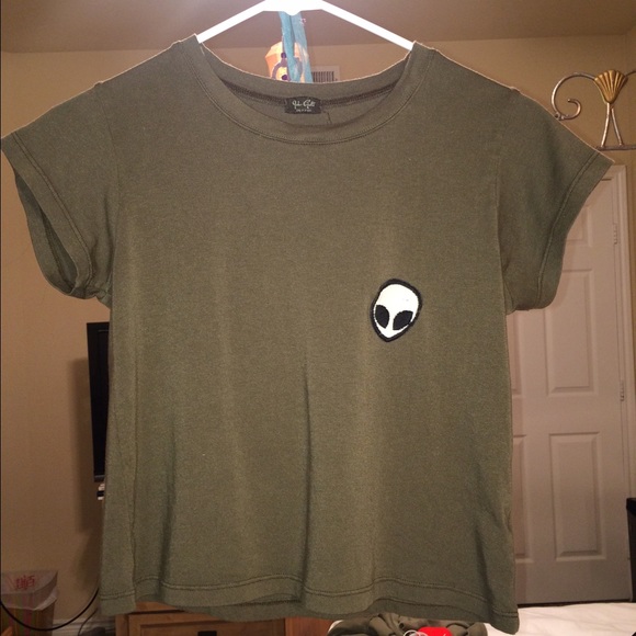 Brandy Melville Alien Patch Tee