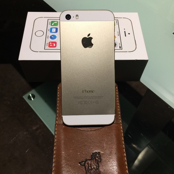 IPHONE 5s - Picture 3 of 4