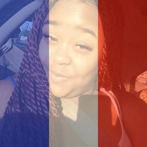 Meet your Posher, Brittney