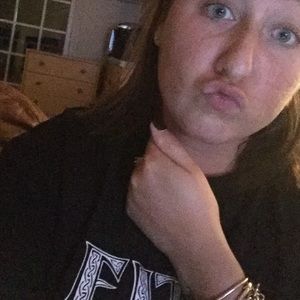 Meet your Posher, Brittany