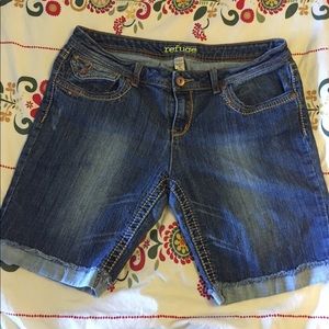 Refuge Bermuda jean shorts