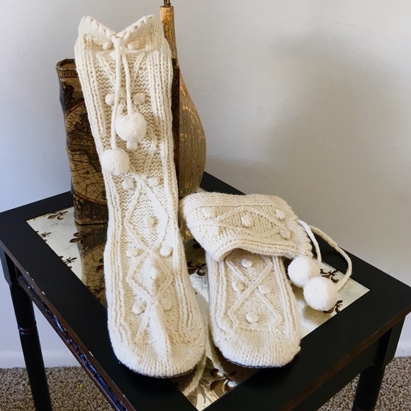 Aerie by AEO Knitted Slippers