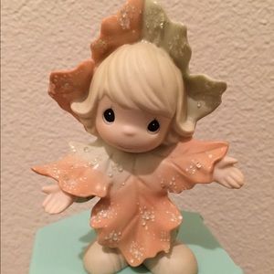Precious Moments Figurine: Girl as a Leaf