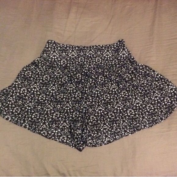 AE "don't ask why" shorts