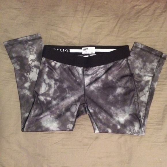 Soffe Dri fit capris