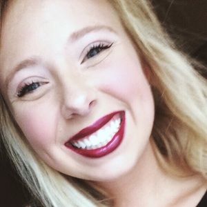 Meet your Posher, Madeleine