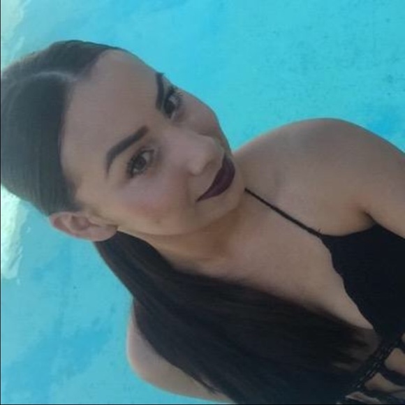 Meet your Posher, Genesis