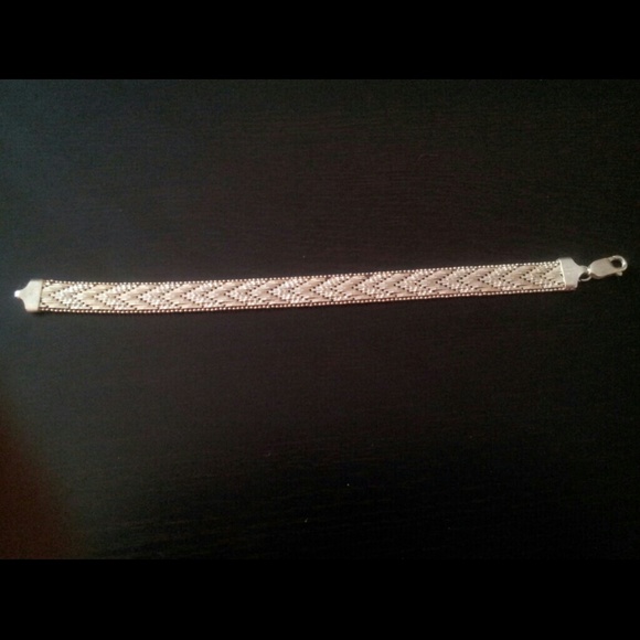 🚫SOLD🚫 925 Italian Silver bracelet