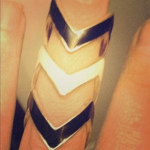 Mossimo black and white 3 stack rings 💍💍💍