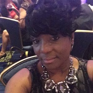 Meet your Posher, Renita