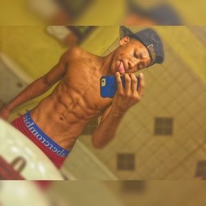 Meet your Posher, Devin