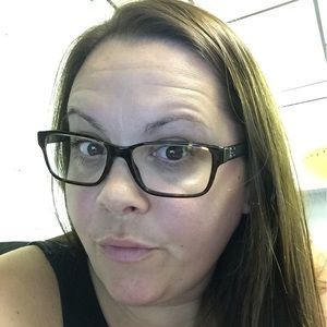 Meet your Posher, Wendie