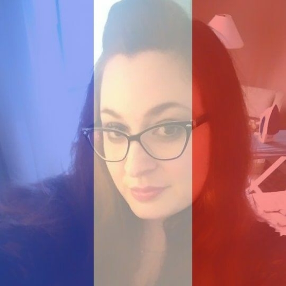 Meet your Posher, Liz - Picture 1 of 1