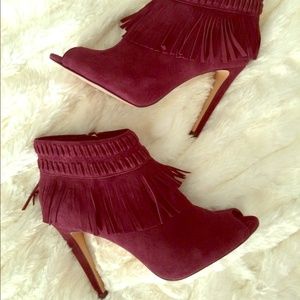 💕Host Pick Rebecca Minhoff Fringe Bootie