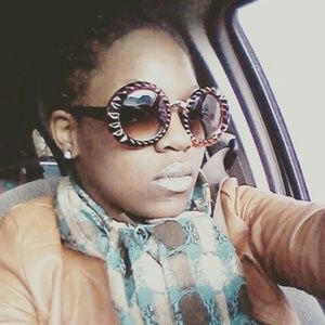 Meet your Posher, Destiny