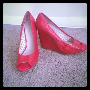 Nine West Red Wedges