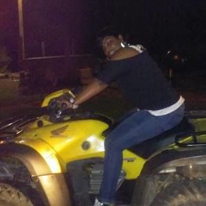 Meet your Posher, Senella