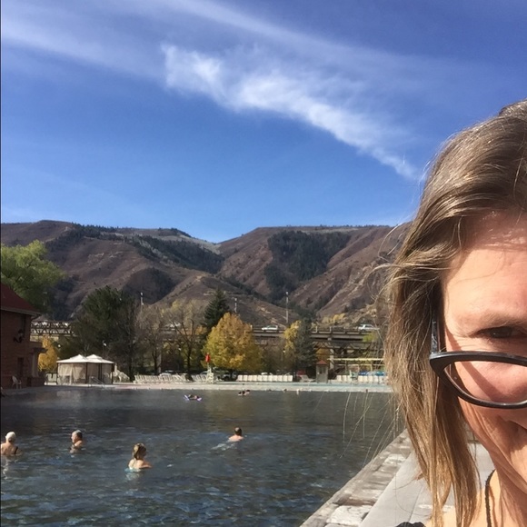 Meet your Posher, Mj - Picture 1 of 1