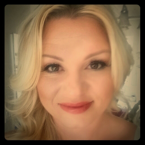 Meet your Posher, Janell