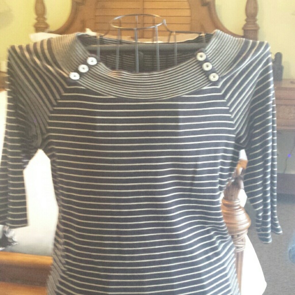 Jones of New York cotton top