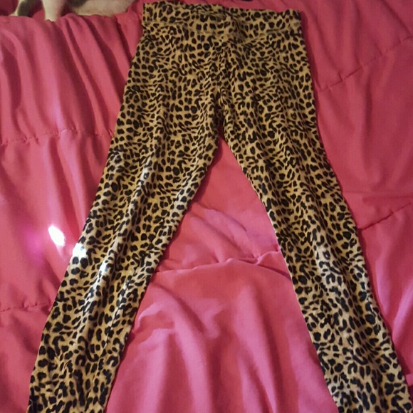 Victoria Secret cheetah leggings