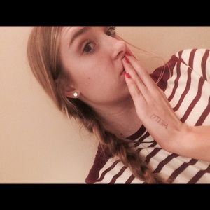 Meet your Posher, Hannah