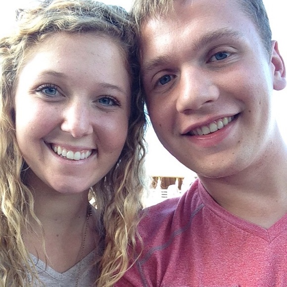 Meet your Posher, Makenzie - Picture 1 of 1