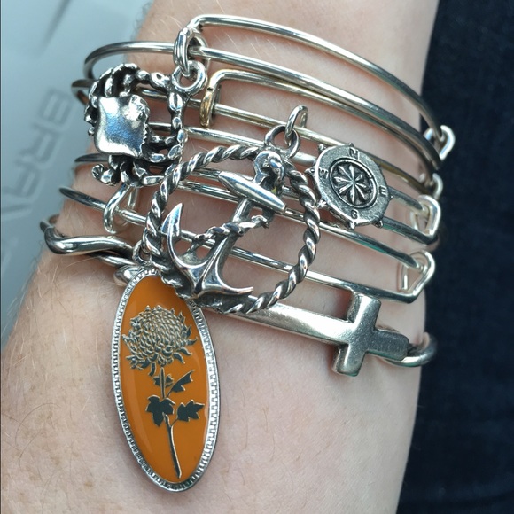 Meet your Posher, Alexandra