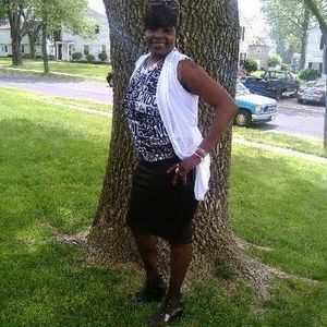 Meet your Posher, Debbie